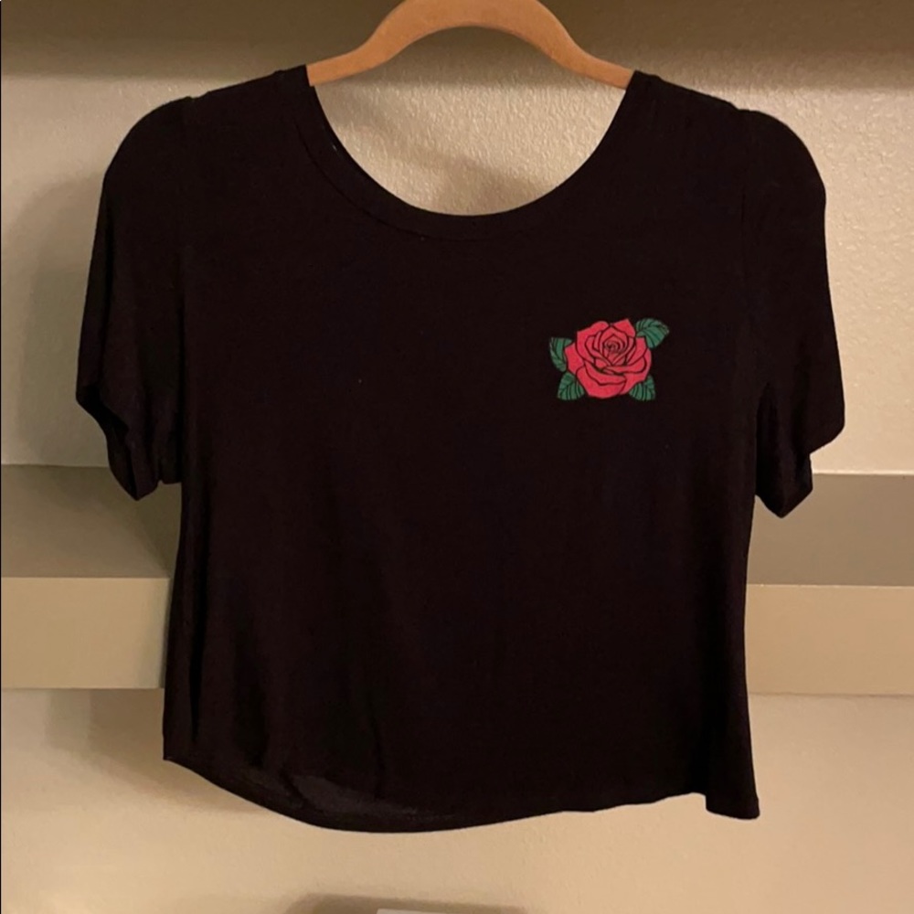 Black crop top